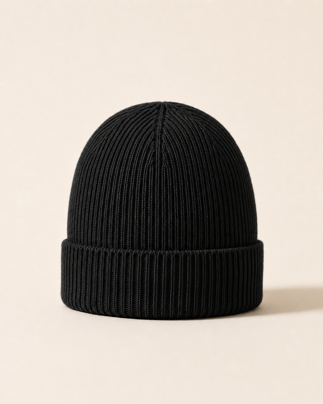Woolsy Classic Cashmere Beanie in Black