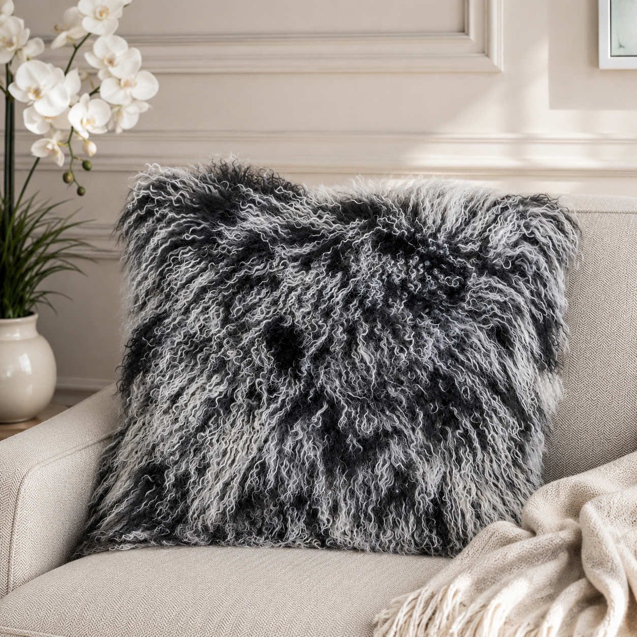 Woolsy Mongolian Pillow Snow Top