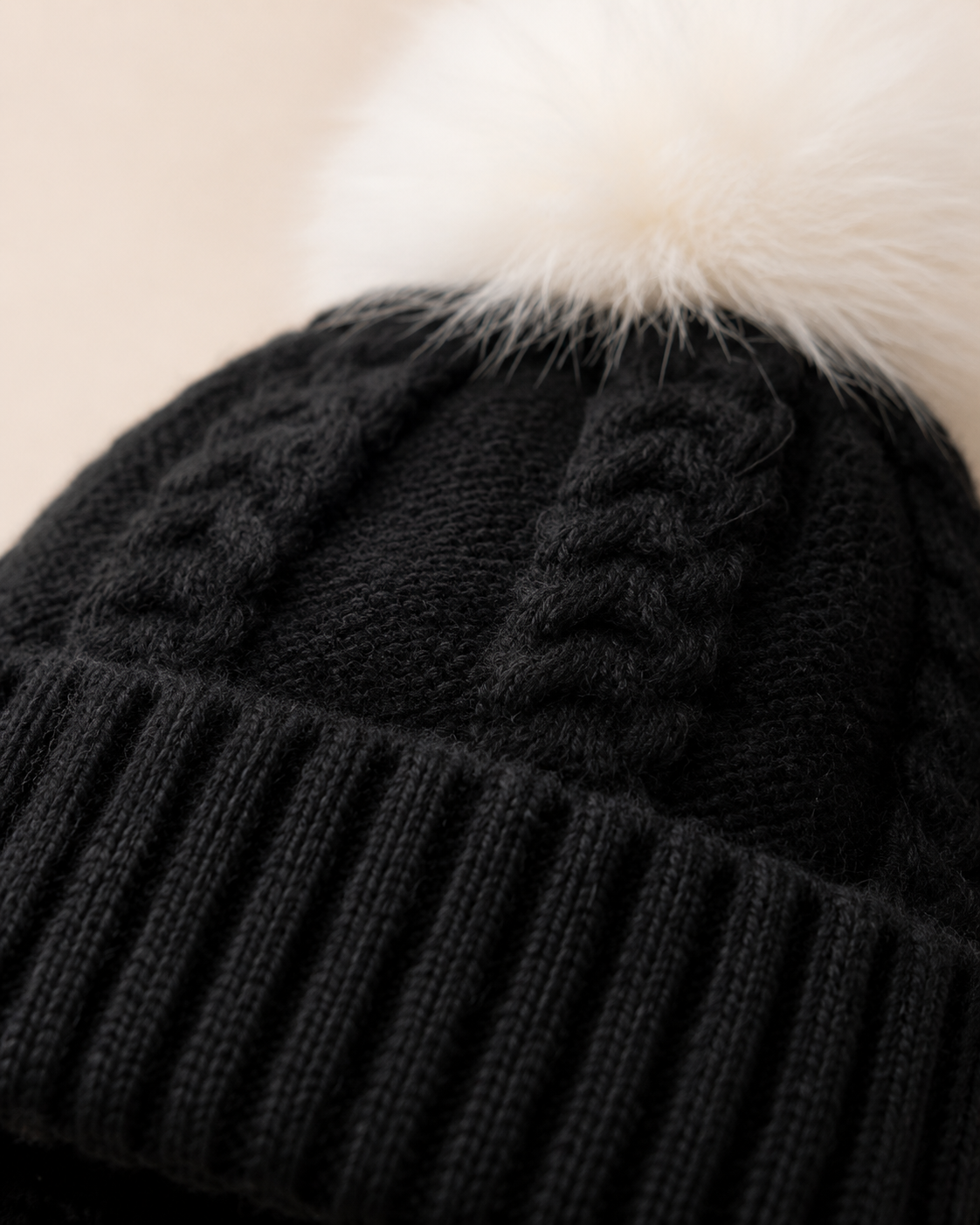 Woolsy Cashmere Wool Pompom Hat - White Fox