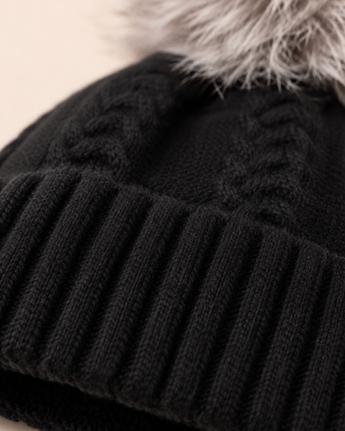 Woolsy Cashmere Wool Pompom Hat - Silver Fox