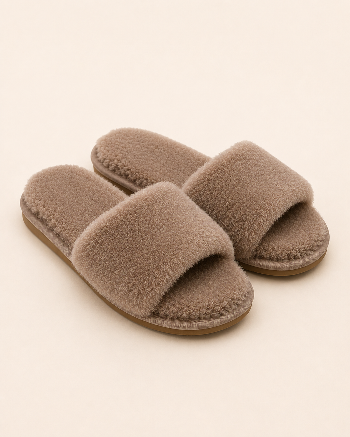 Woolsy Women's Shearling Slippers in Mocha