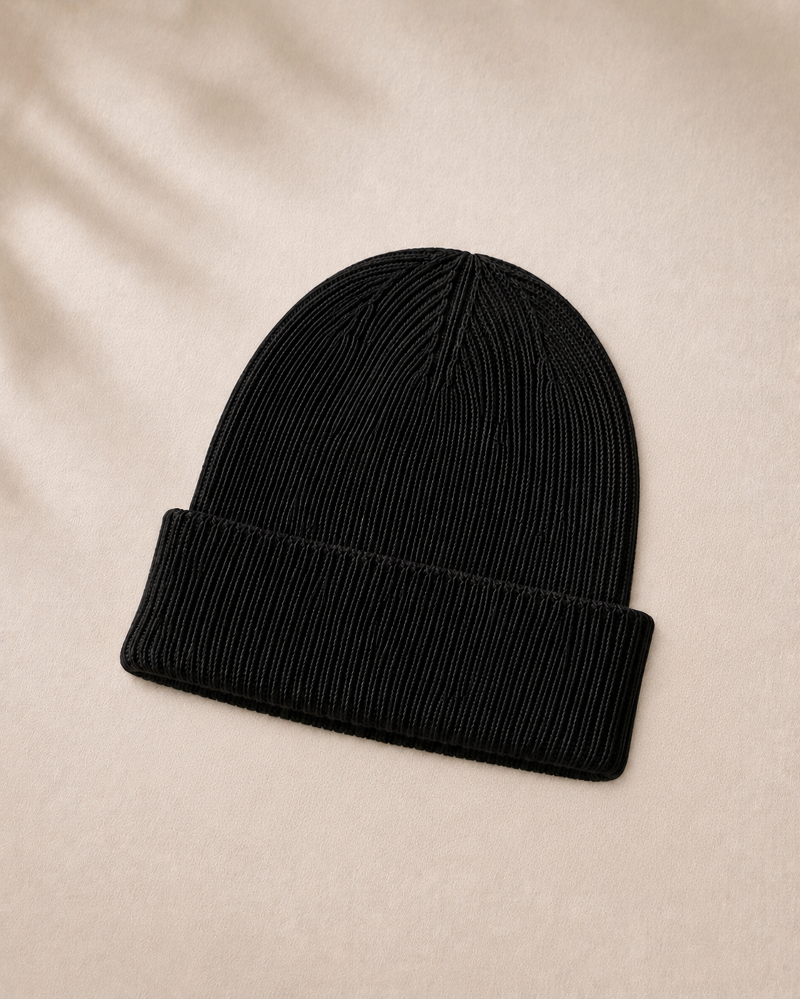Woolsy Classic Cashmere Beanie in Black