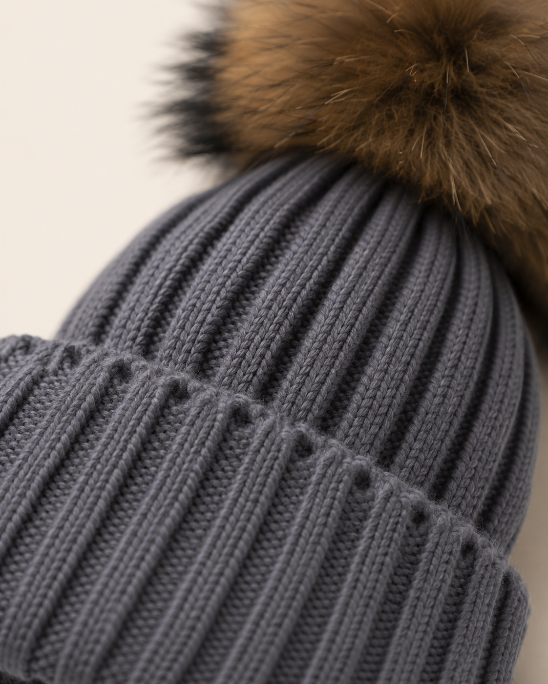 Woolsy Kids Knitted Pompom Hat — Grey
